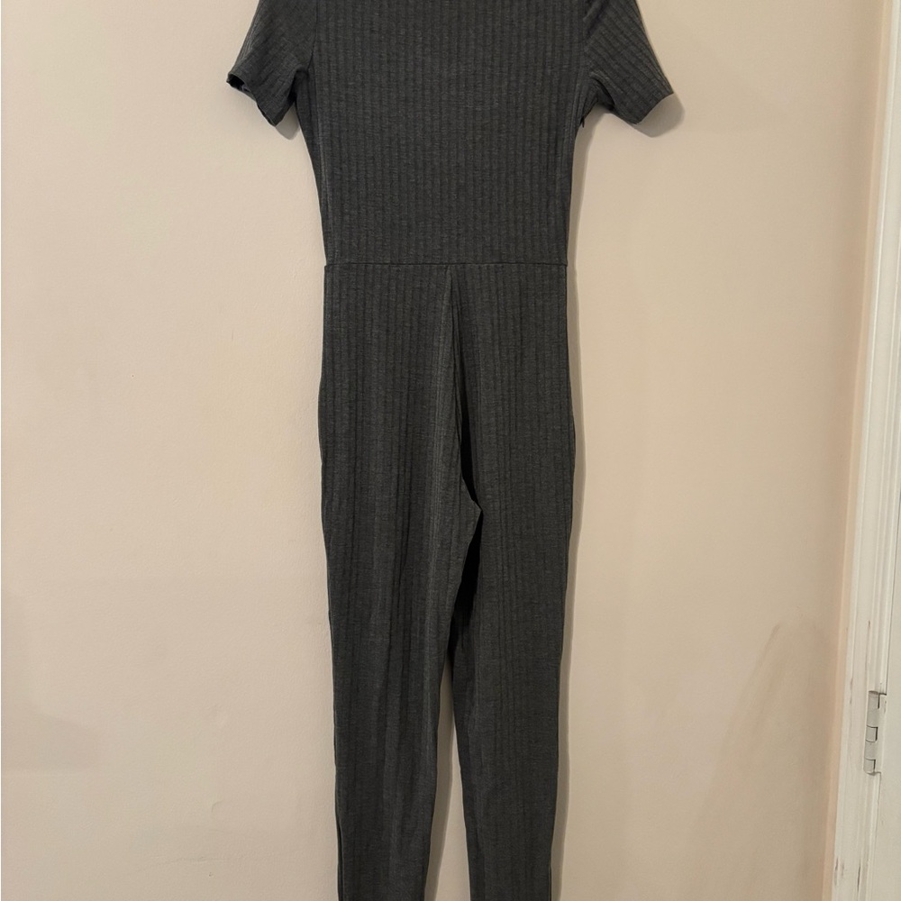Gray Ribbed Jumpsuit - Picture 2 of 2